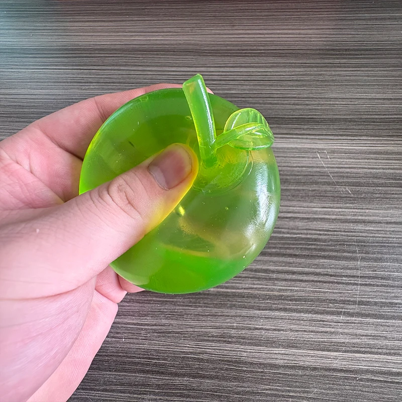 Bola Antiestresse Macia em Forma de Maçã Verde, Brinquedo de Apertar Translucido para Adultos com ADHD e Autismo, Brinquedo de Apertar com Retorno Lento - Imagem 6